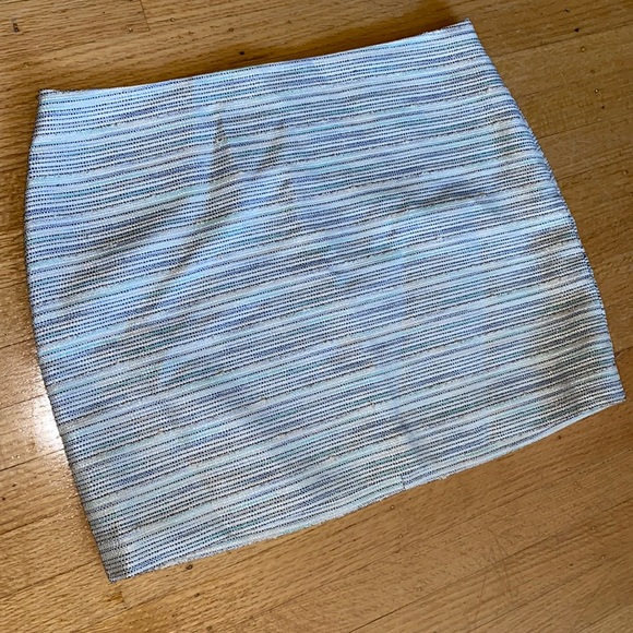 Club Monaco Skirt - Picture 2 of 7